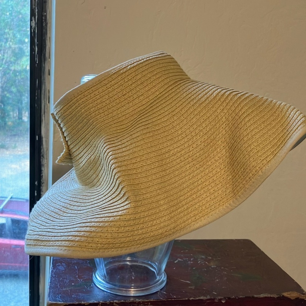D&Y boho floppy visor hat with bow looks like woven fiber